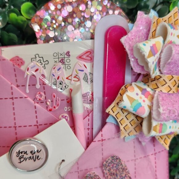 Blind Date with a Mani- Sweet Treat Theme - Picture 5 of 8